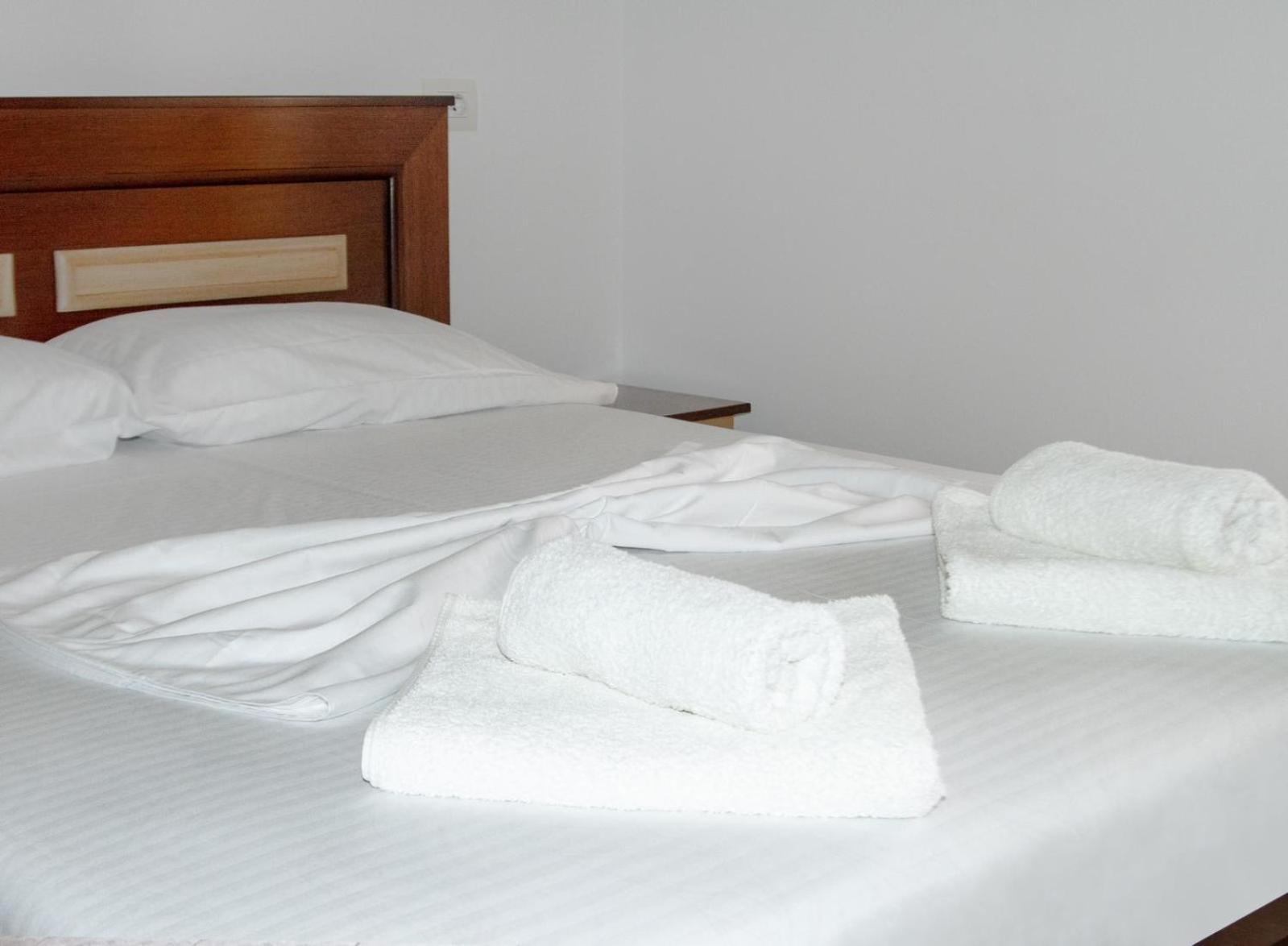Kel Rooms Ksamil Esterno foto