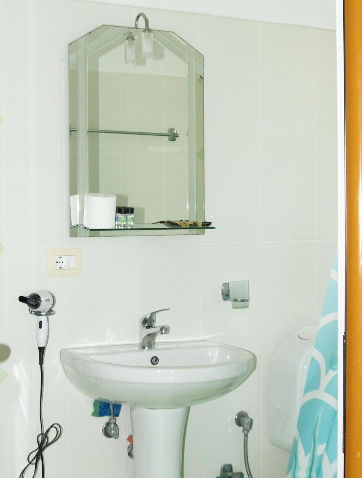 Kel Rooms Ksamil Esterno foto